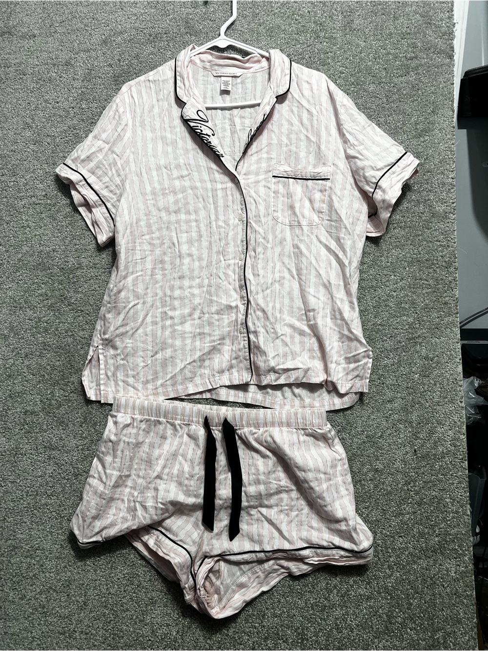 Victorias Secret Woman’s Shorts And Top PJ set Pajamas Size Large